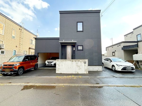 東雁来10条4丁目 戸建 駐車場