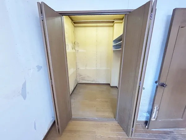 ２階洋室約7.5帖の収納