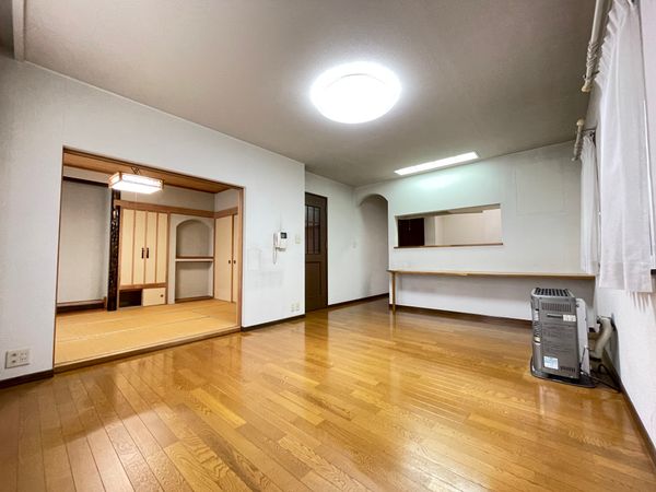東苗穂8条3丁目 戸建(二世帯住宅) リビング 東苗穂8条3丁目 戸建(二世帯住宅) リビング