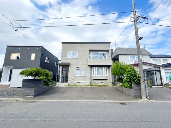 東苗穂8条3丁目 戸建(二世帯住宅) 外観 東苗穂8条3丁目 戸建(二世帯住宅) 外観