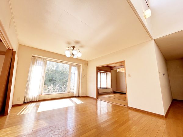 北37条東28丁目 戸建 リビング 北37条東28丁目 戸建 リビング