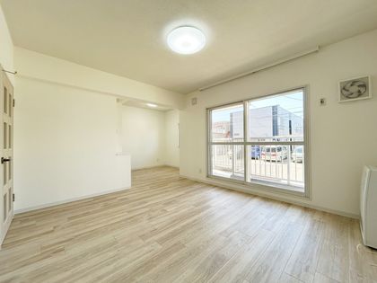 ロピア伏古公園 リビング