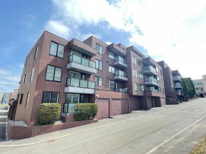 アルファコート宮の森 外観