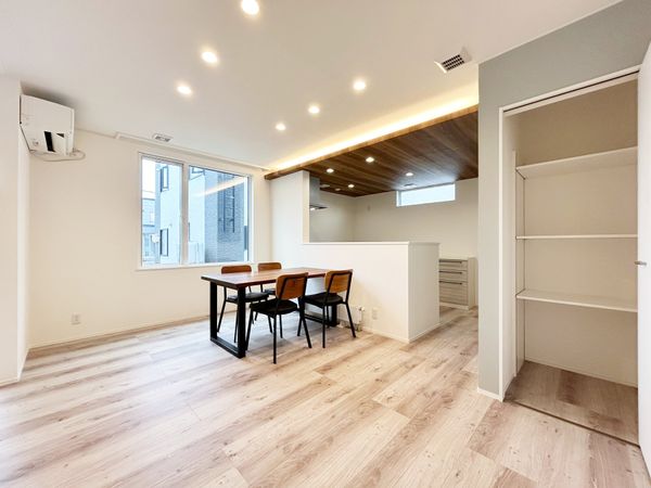石狩市緑苑台東3条3丁目 戸建 リビング