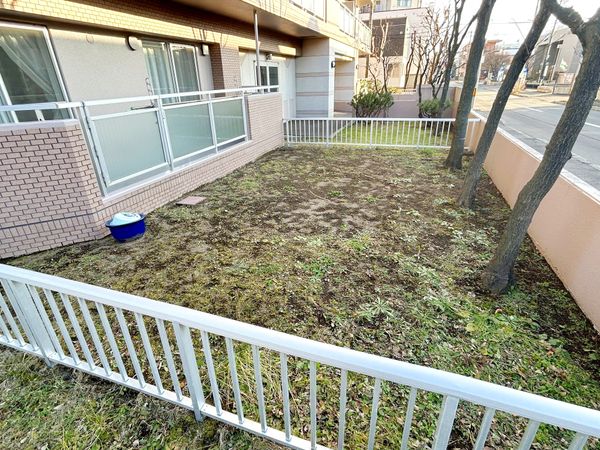 クレストコート北31条 庭