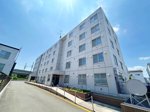 ハウスオブリザ新川 外観