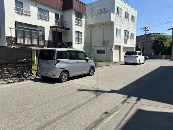 シャトー松本前面道路