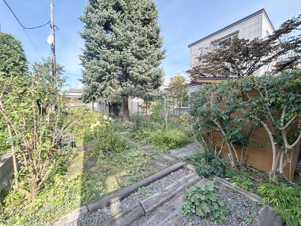 南6条西22丁目 戸建 庭 南6条西22丁目 戸建 庭