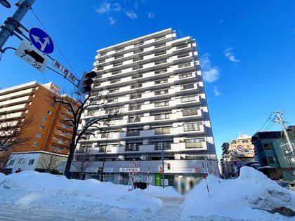 リラハイツ円山公園 外観