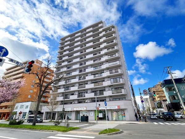 リラハイツ円山公園 外観