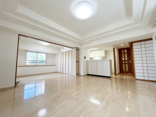 ヴェルビュ円山神宮通 リビング ヴェルビュ円山神宮通 リビング