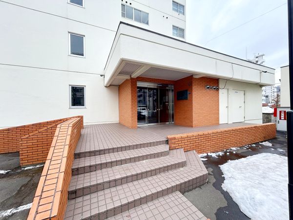 ライオンズマンション円山第2 エントランス