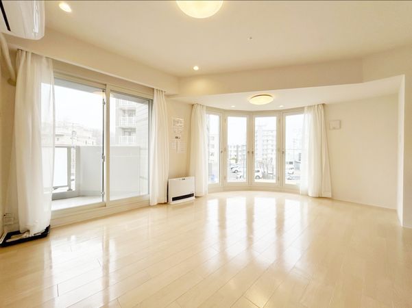 グランファーレ伏見グランシャリオ リビング グランファーレ伏見グランシャリオ リビング