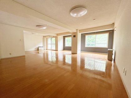 宮の森パレス リビング