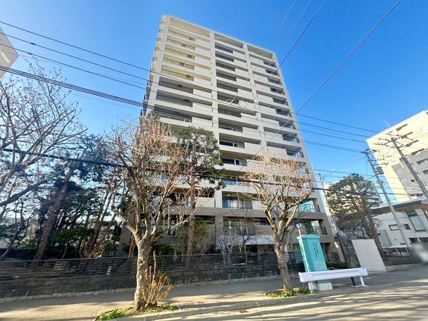 ライオンズヴィアーレ円山南四条 外観