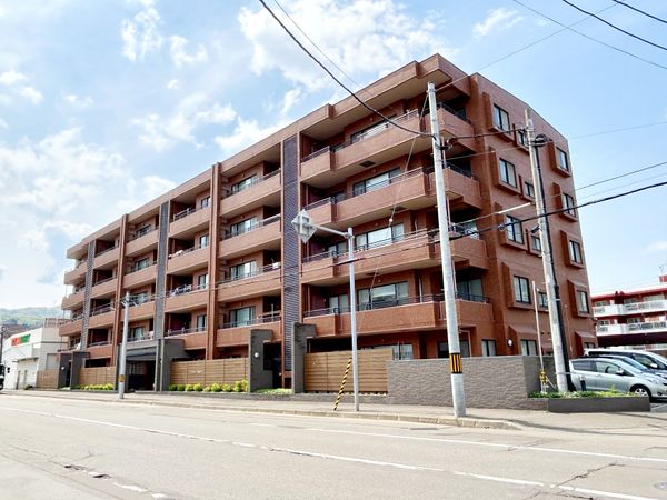 ラピスガーデン旭ヶ丘 外観