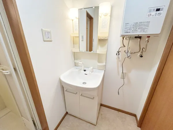 洗面台（１０５号室）
