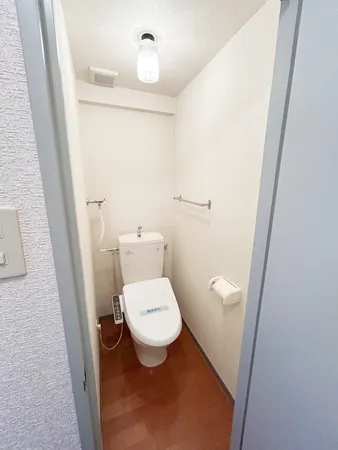 トイレ（４０２号室）