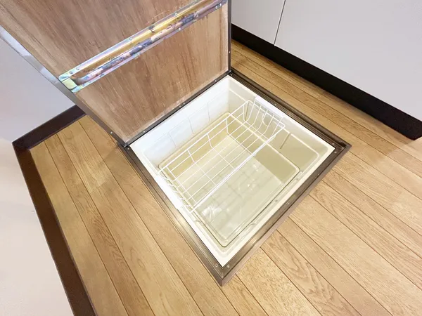 キッチン床下収納