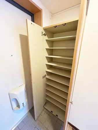 シューズボックス