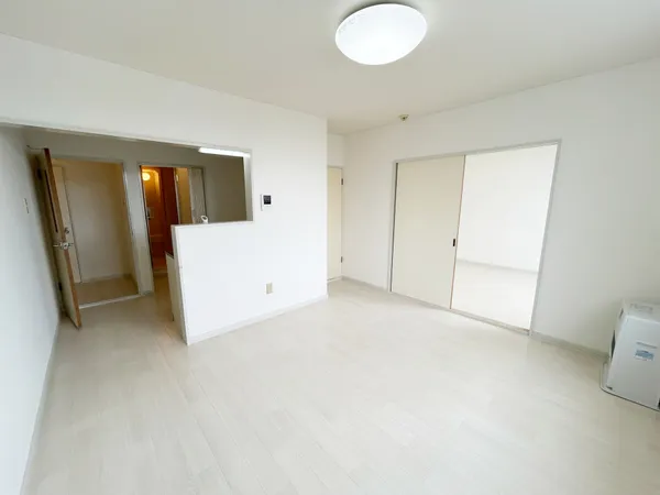 リビングダイニング（205）