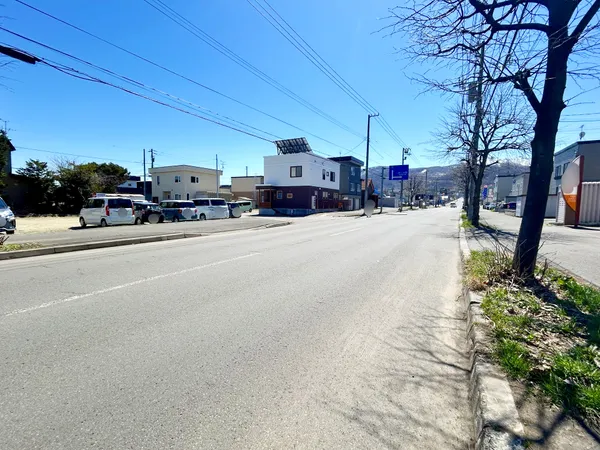 前面道路幅員２０．０ｍ