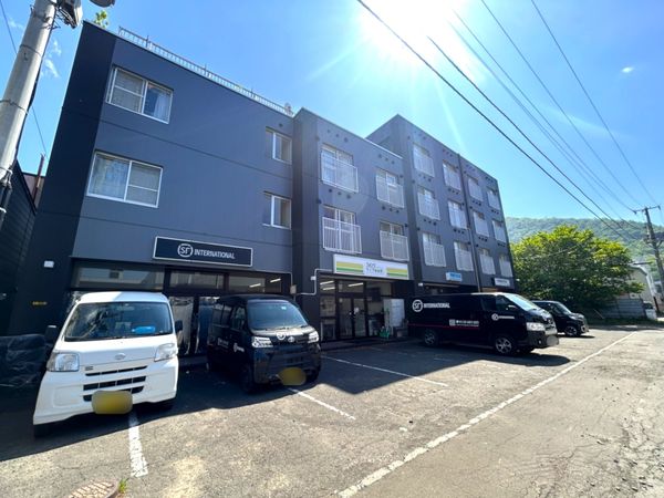 ロードサイド24 外観 ロードサイド24 外観