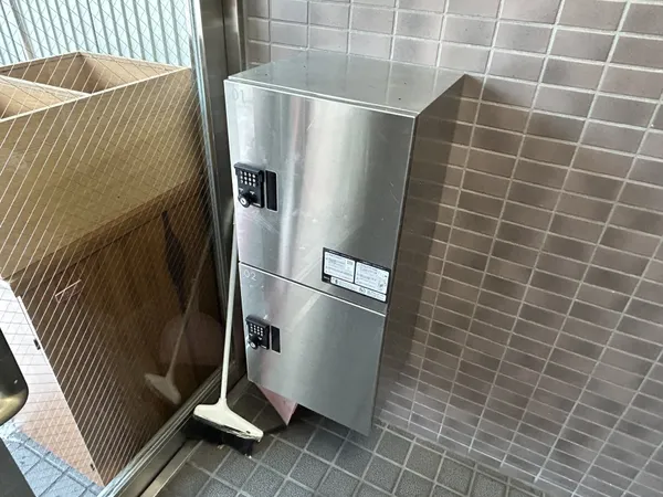 宅配ボックス