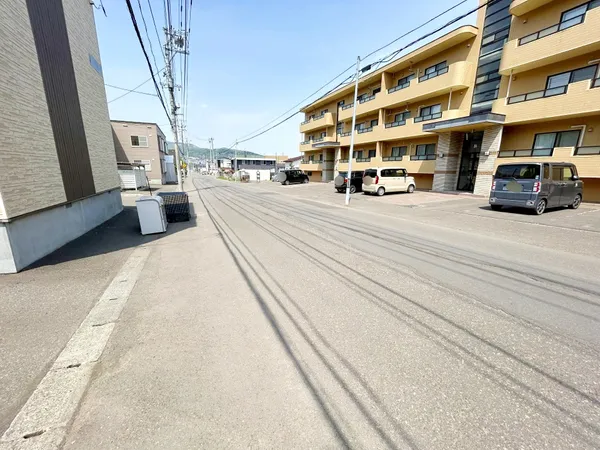 前面道路幅員１０．５ｍ