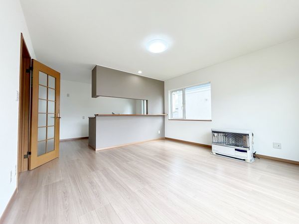 美咲き野2丁目 戸建 リビング