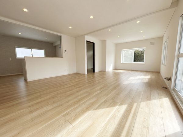 稲穂3丁目 戸建 リビング