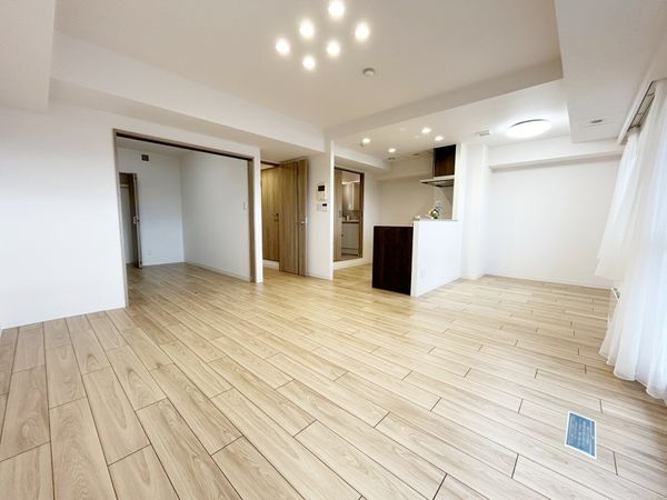 ロイヤルコート大谷地 壱番館A リビング ロイヤルコート大谷地 壱番館A リビング