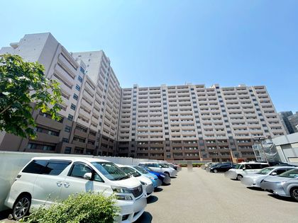 ロイヤルコート大谷地ステーション 外観