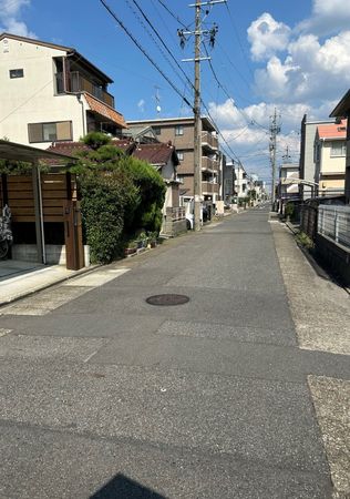 前面道路含む外観