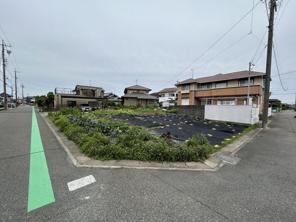 あま市森5丁目 土地 前面道路含む外観