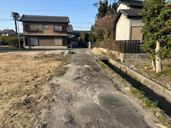 あま市七宝町安松中屋敷 C区画 前面道路含む外観 あま市七宝町安松中屋敷 C区画 前面道路含む外観