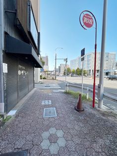 前面道路含む外観