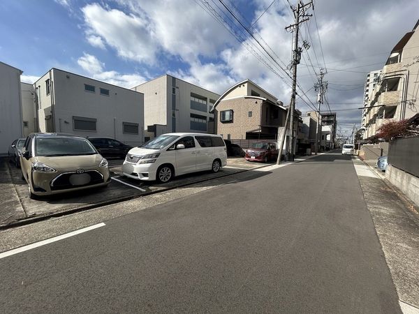 西区花の木1丁目 土地 前面道路含む外観 西区花の木1丁目 土地 前面道路含む外観