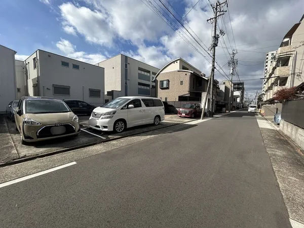 前面道路を含む土地写真
