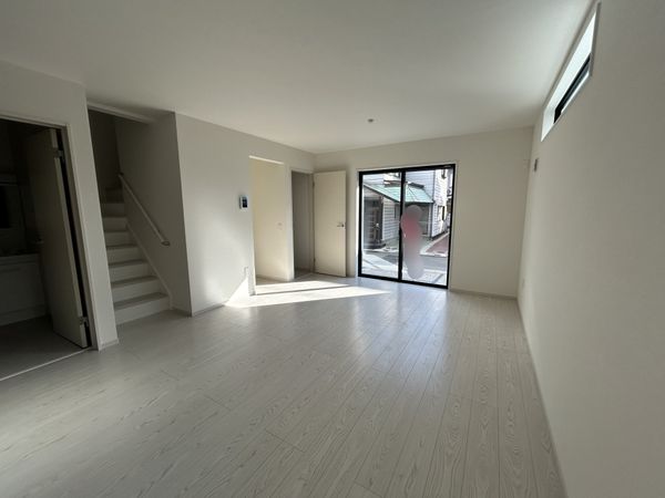 中村区大正町1丁目 2号棟 リビング