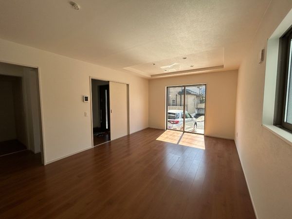 西区児玉3丁目 3号棟 リビング