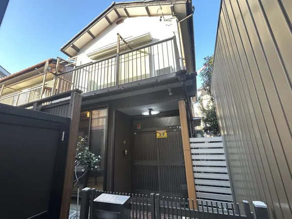 ※建築基準法第43条により再建築不可（接道間口が2.0メートル未満のため）