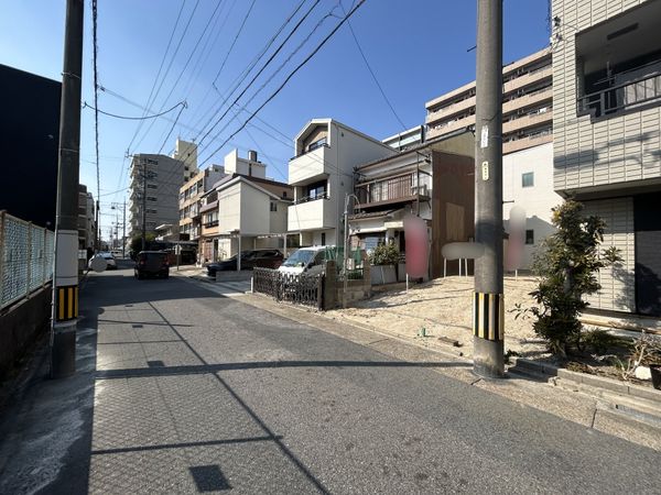 中村区大宮町2丁目 新築戸建 前面道路含む外観 中村区大宮町2丁目 新築戸建 前面道路含む外観