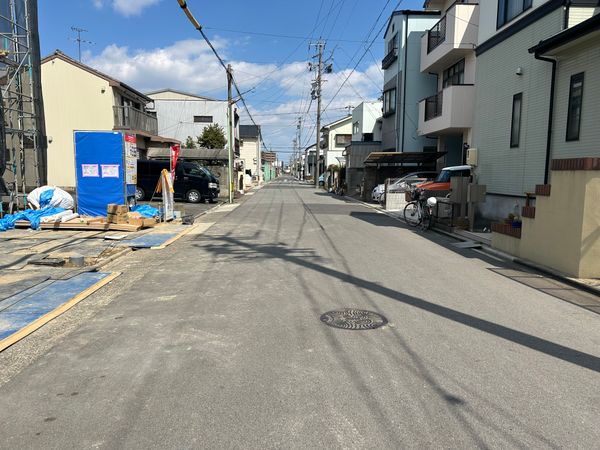中村区宿跡町2丁目 1号棟 前面道路含む外観 中村区宿跡町2丁目 1号棟 前面道路含む外観