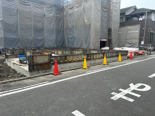 中村区宿跡町3丁目 3号棟 前面道路含む外観 中村区宿跡町3丁目 3号棟 前面道路含む外観