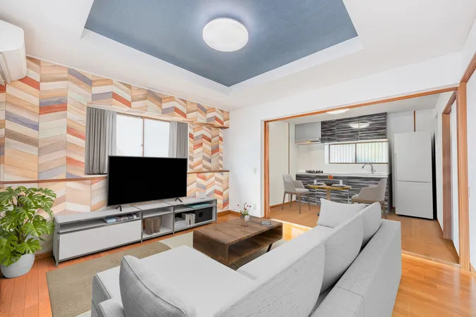 この画像は実際の室内写真および間取り図をもとに、CGにて再現した「空室リフォームイメージ」に家具・調度品の配置例をCG合成したもので、実際とは多少異なります。また、家具等は販売価格に含まれません。