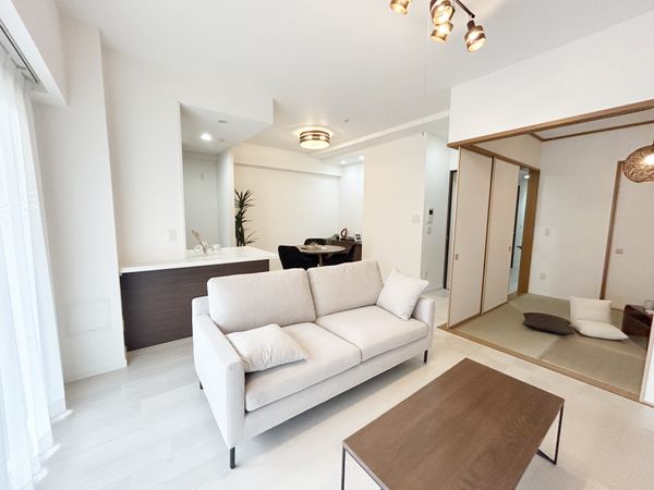 グランザ庄内通 リビング