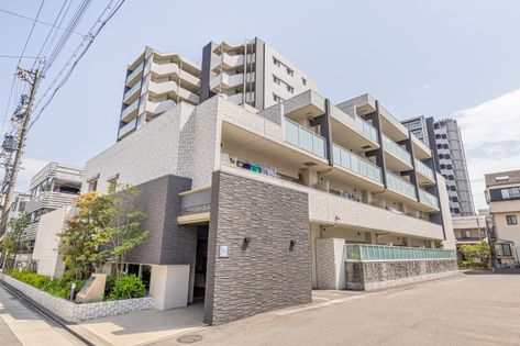 プレサンスロジェ浄心 外観