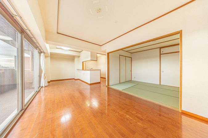 ライオンズガーデン南堀越 室内