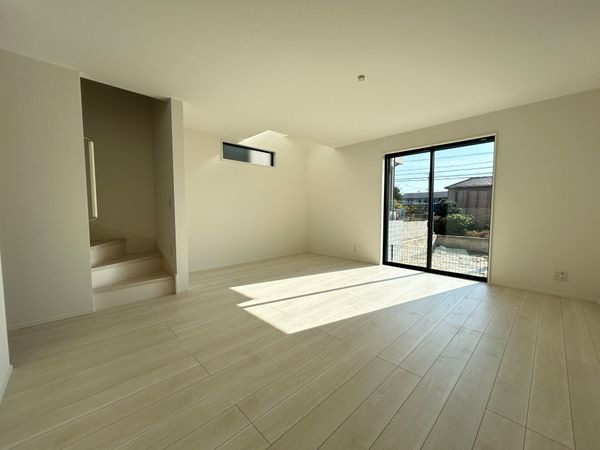 天白区梅が丘2丁目 2号棟 リビング